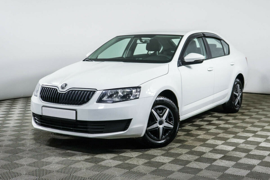 Автомобиль Skoda, Octavia, 2015 года, AT, пробег 94000 км