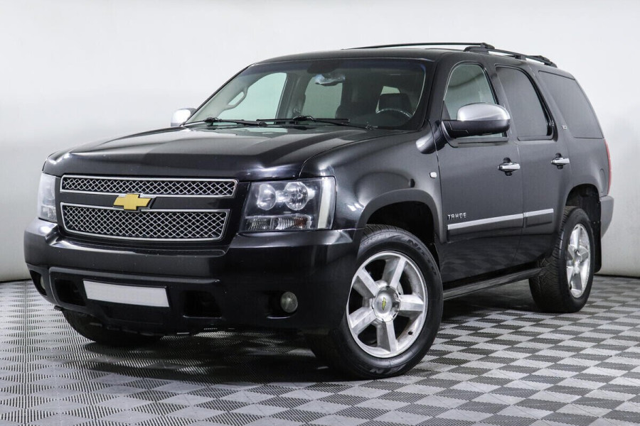 Автомобиль Chevrolet, Tahoe, 2012 года, AT, пробег 110763 км