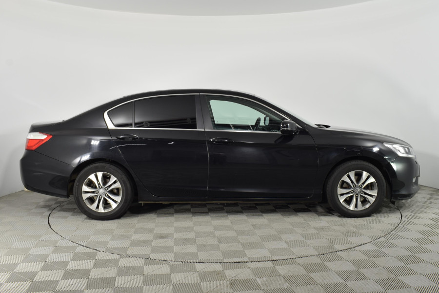 Автомобиль Honda, Accord, 2013 года, AT, пробег 160000 км