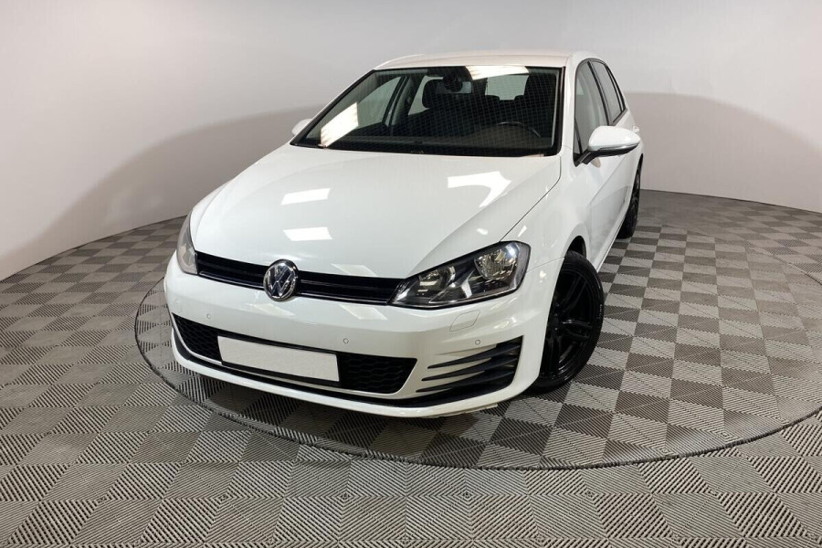 Автомобиль Volkswagen, Golf, 2015 года, MT, пробег 68210 км