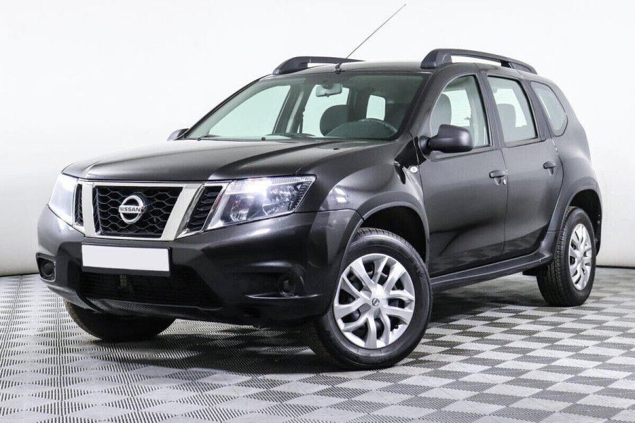 Автомобиль Nissan, Terrano, 2015 года, AT, пробег 91000 км