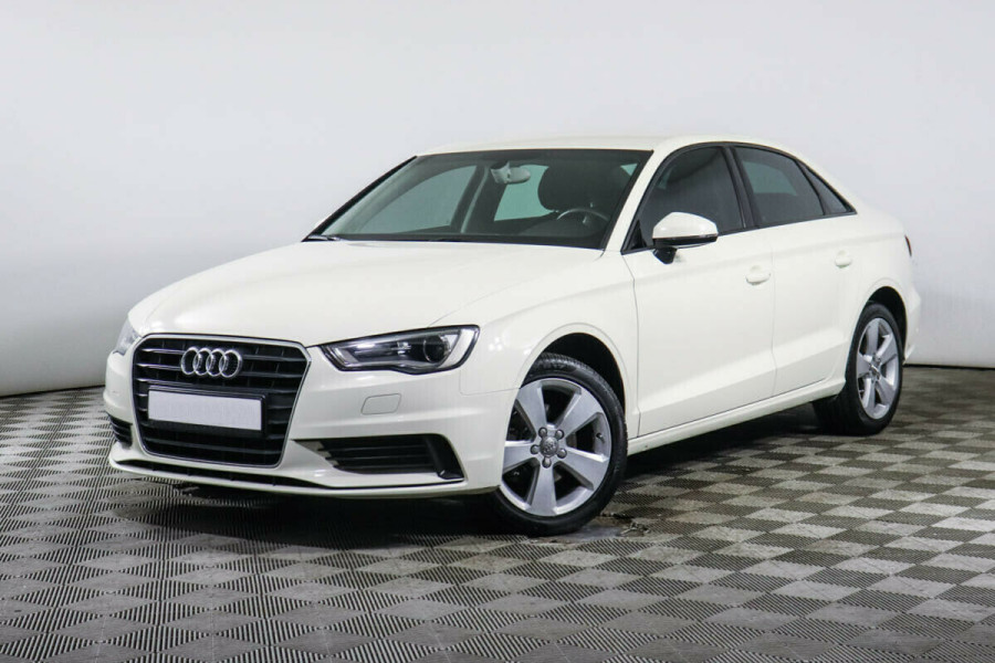 Автомобиль Audi, A3, 2013 года, AMT, пробег 104200 км