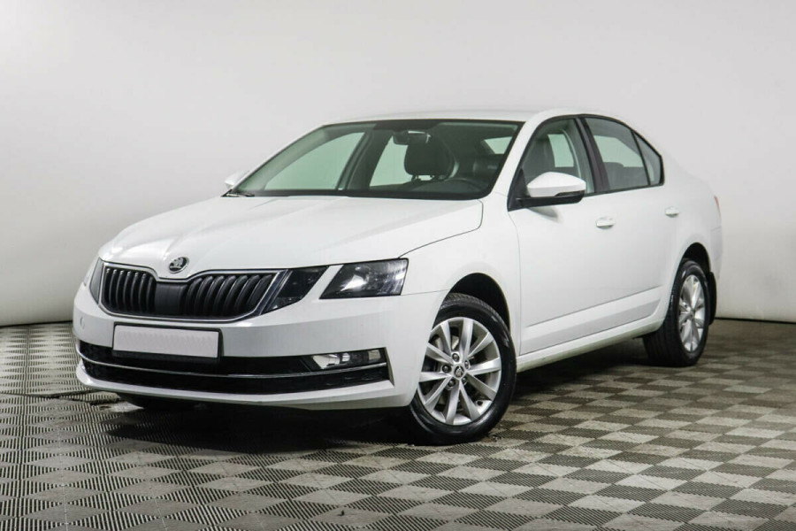 Автомобиль Skoda, Octavia, 2018 года, AT, пробег 36000 км