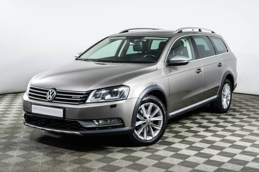 Автомобиль Volkswagen, Passat Alltrack, 2013 года, AMT, пробег 112000 км