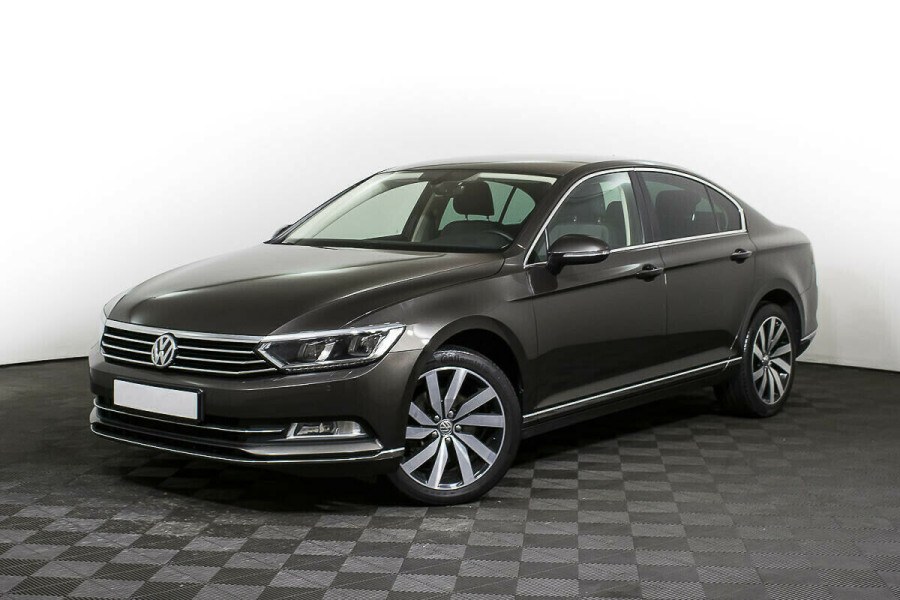 Автомобиль Volkswagen, Passat, 2017 года, AMT, пробег 72000 км