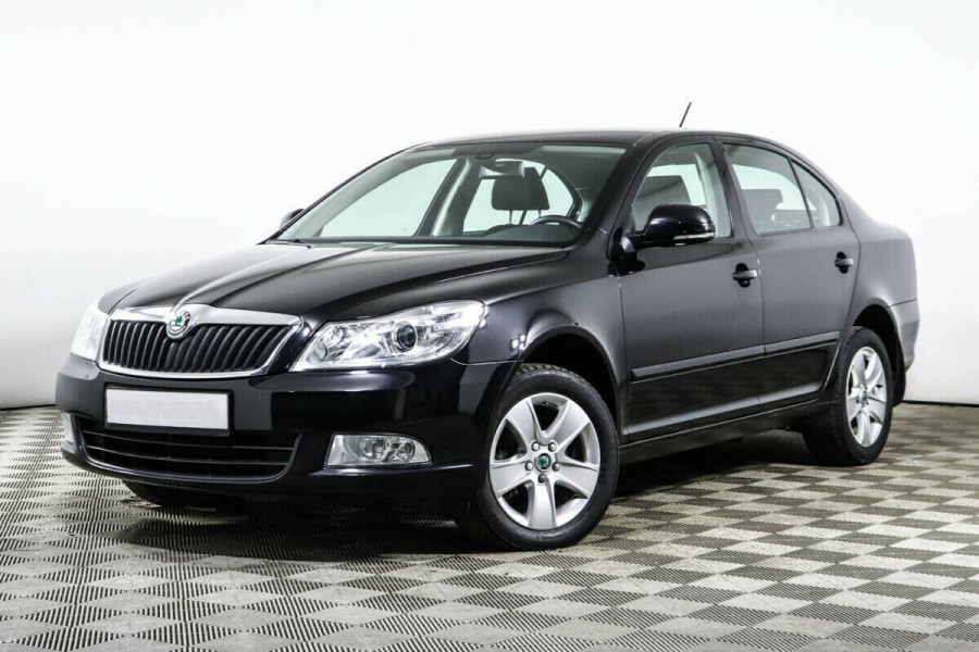 Автомобиль Skoda, Octavia, 2011 года, AMT, пробег 141000 км