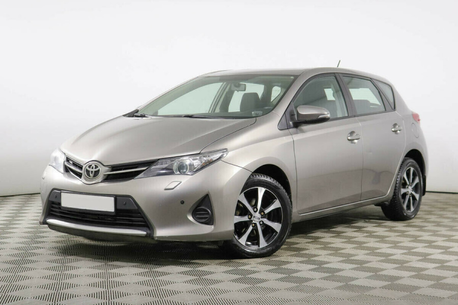 Автомобиль Toyota, Auris, 2013 года, VT, пробег 81500 км